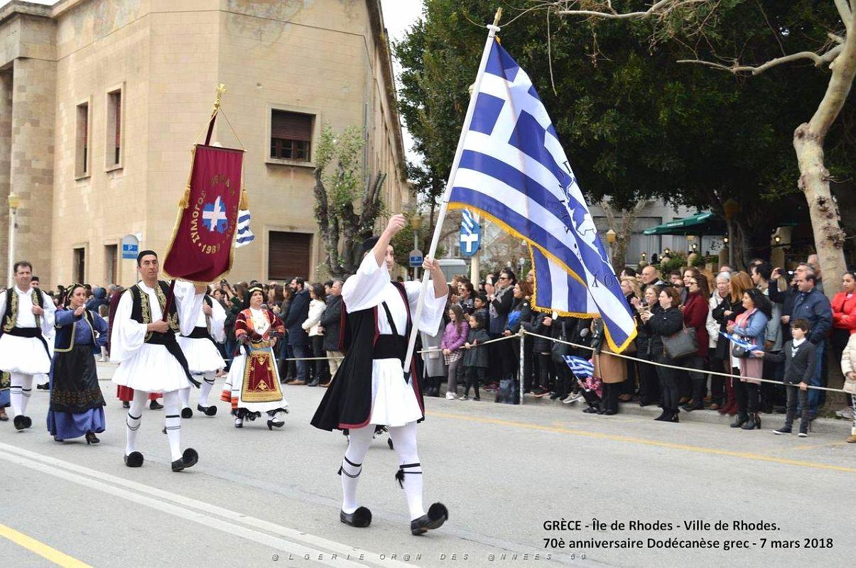 123- Rhodes- Defile Dodecanese grec.JPG